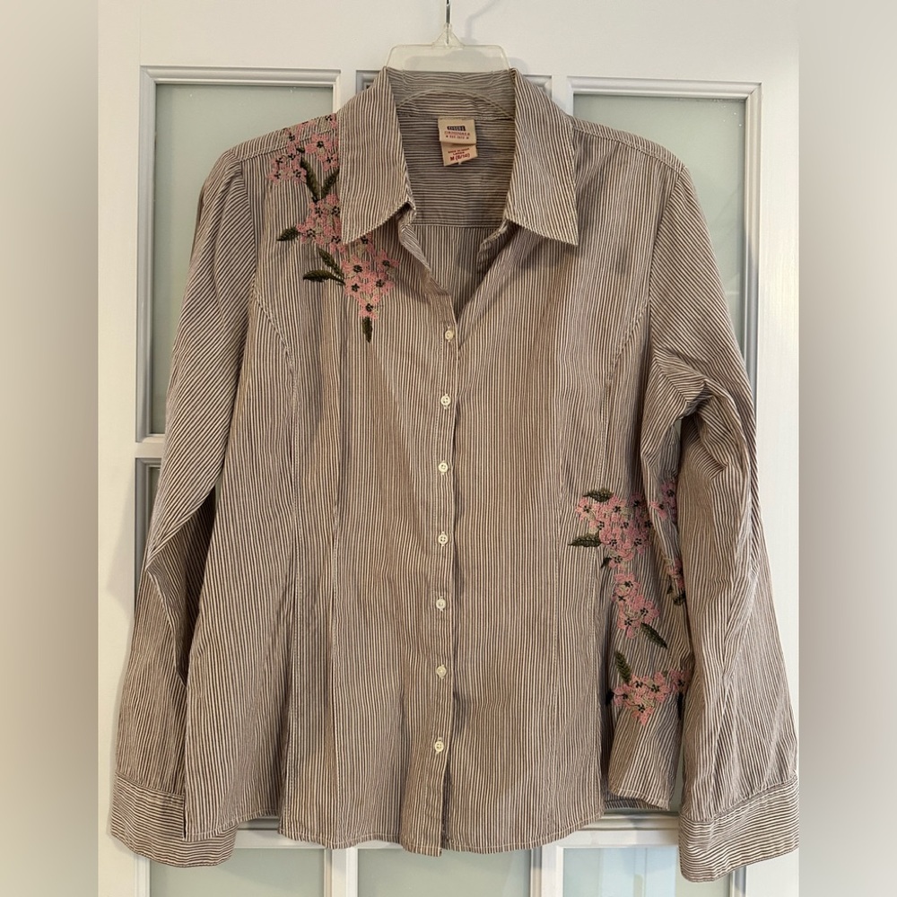 Faded Glory Gray Striped Shirt with Embroidered Flowers